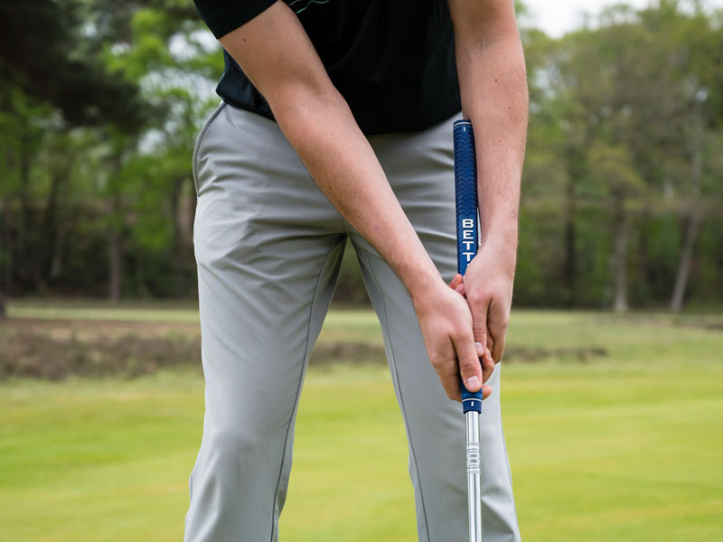 The effectiveness of the golf swing depends on the proper grip of the club